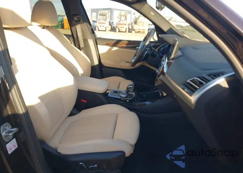 2024 BMW X3 xDrive30I z USA, uszkodzony, nr VIN WBX57DP05RN260993